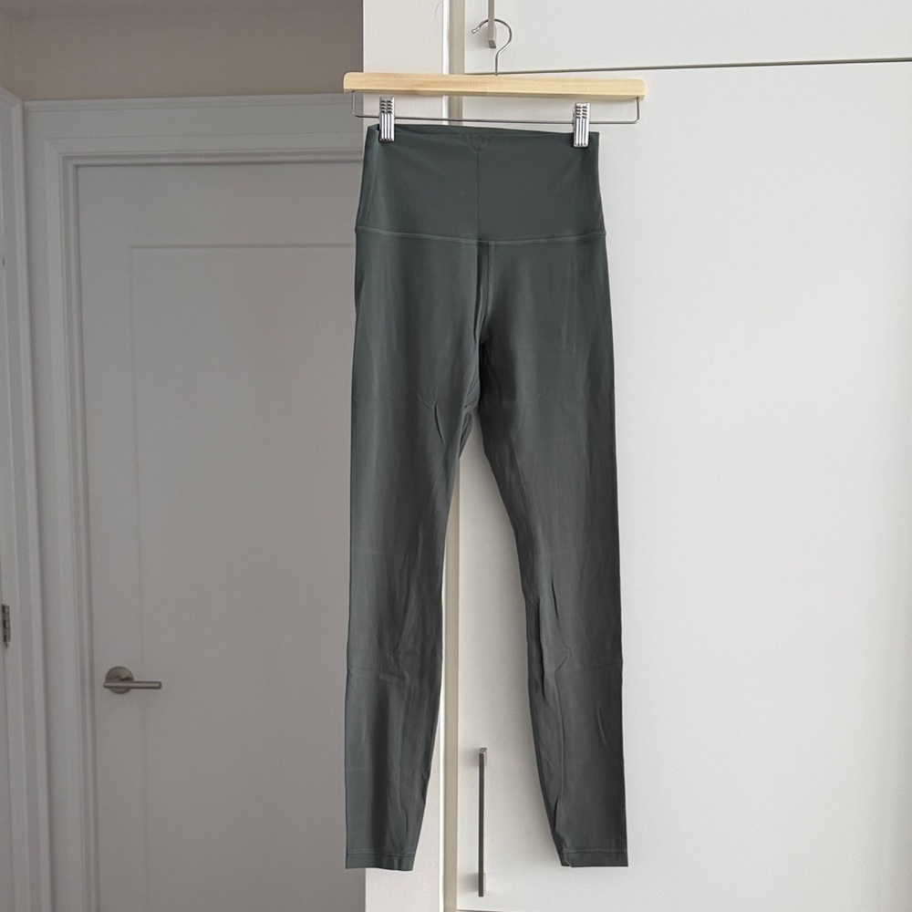 Lulu Align Leggings - Size 4 / 28” length